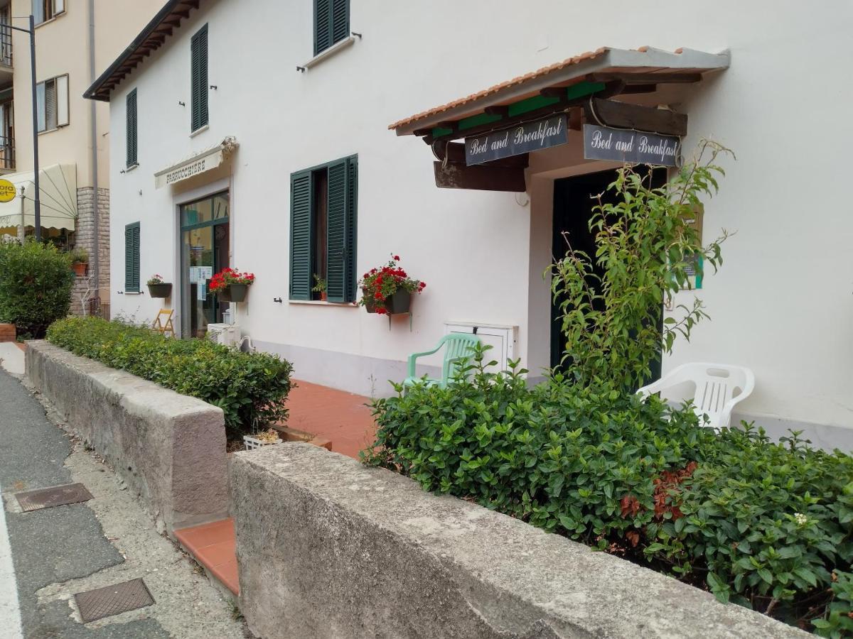 La Vecchia Locanda Castelnuovo di Val di Cecina Luaran gambar